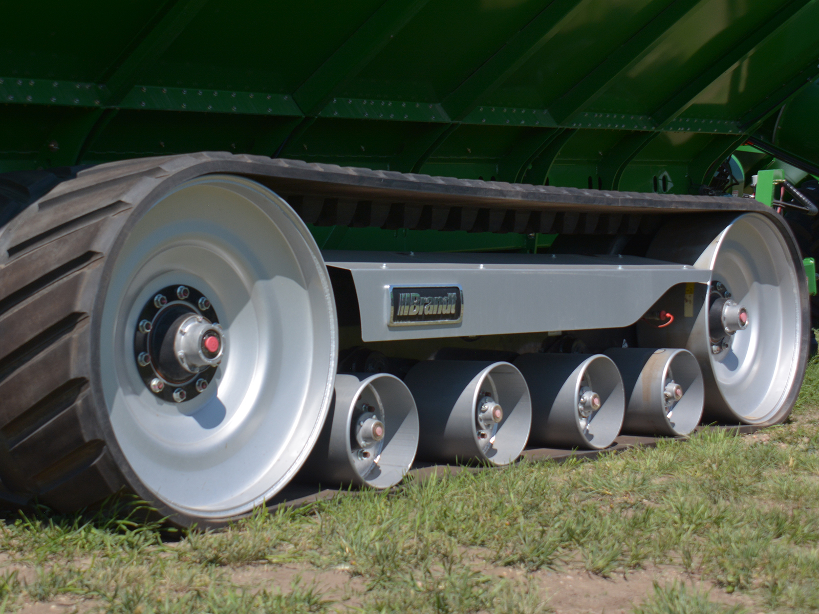 Grain Cart With Tracks